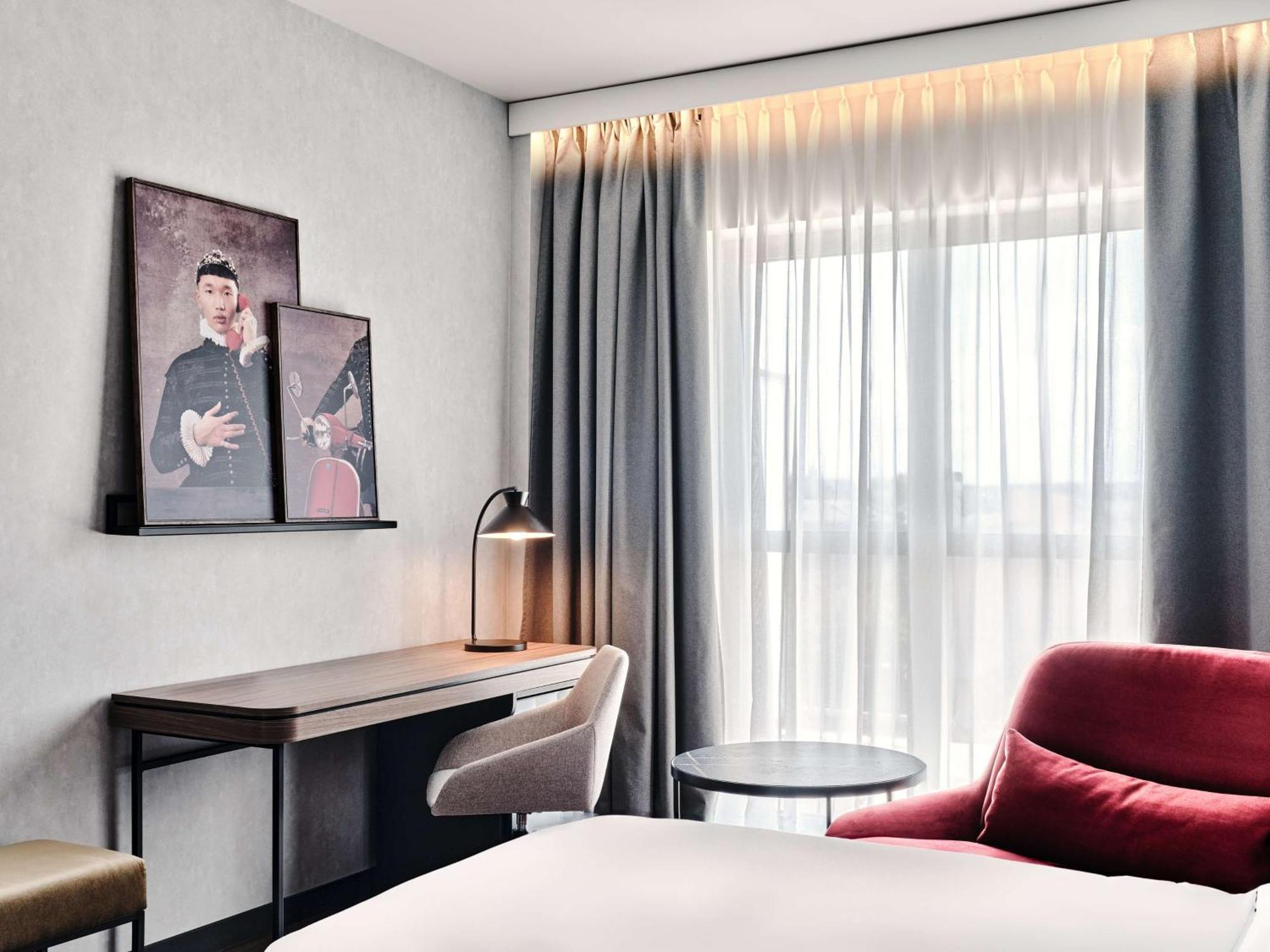 Hotel Radisson Red & Radisson Red Apartments, Kraków