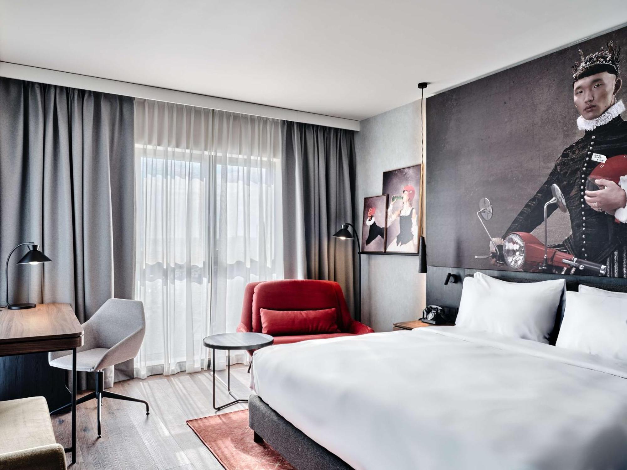 Hotel Radisson Red & Radisson Red Apartments, Kraków