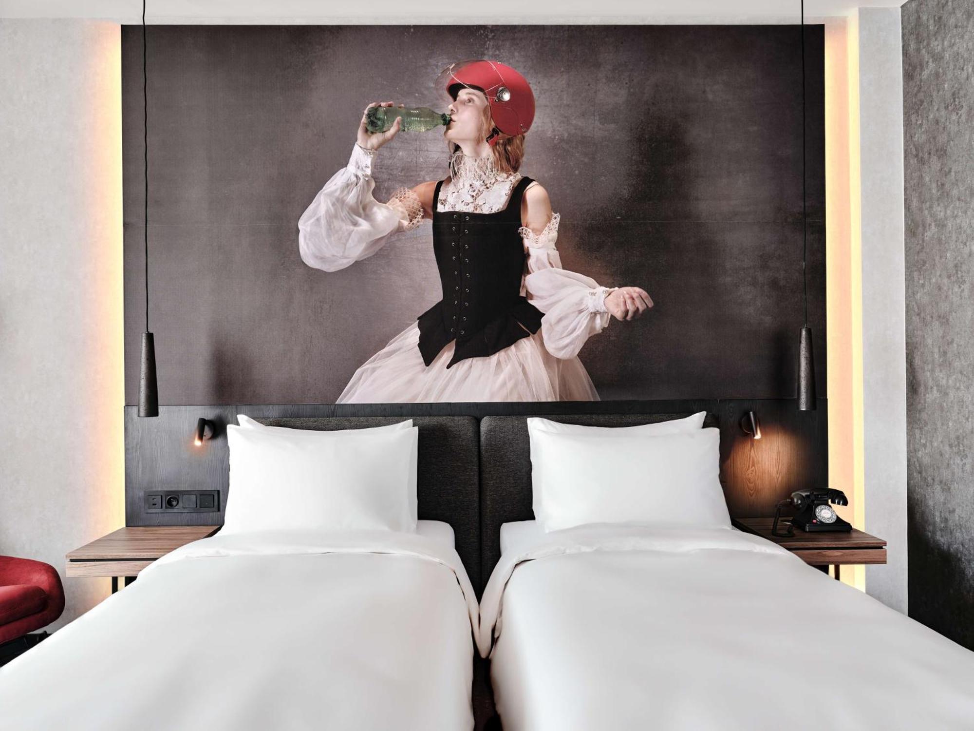 Hotel Radisson Red & Radisson Red Apartments, Kraków