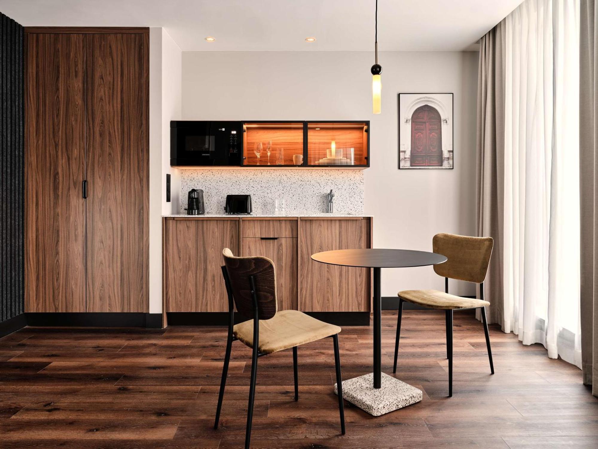 Radisson Red & Radisson Red Apartments, 4* Kraków